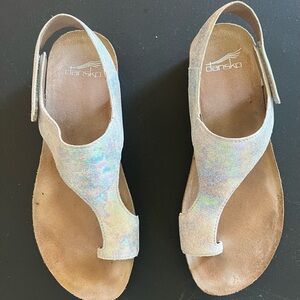 Dansko Iridescent sandals SIZE 38